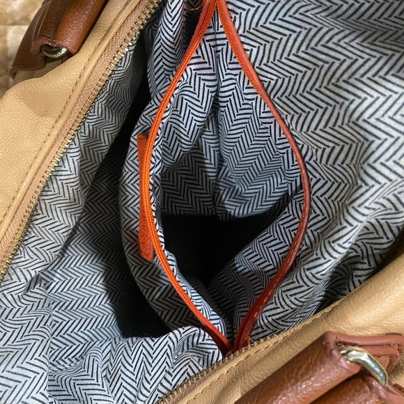 ✨EUC✨STEVE MADDEN faux leather bag with lots of pockets! Removable strap too🧡🤎 - Picture 8 of 14